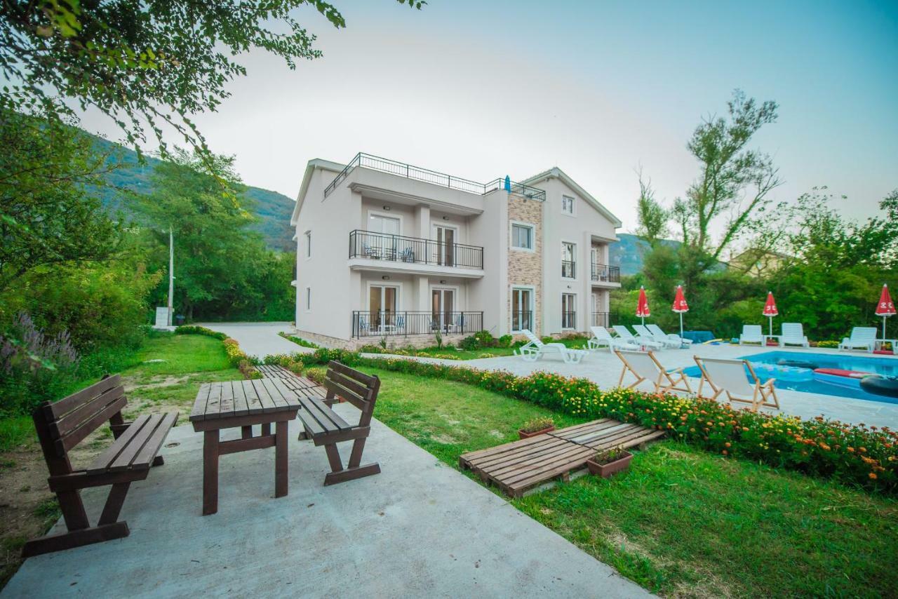 Apartment Vrutak Kotor Exterior photo